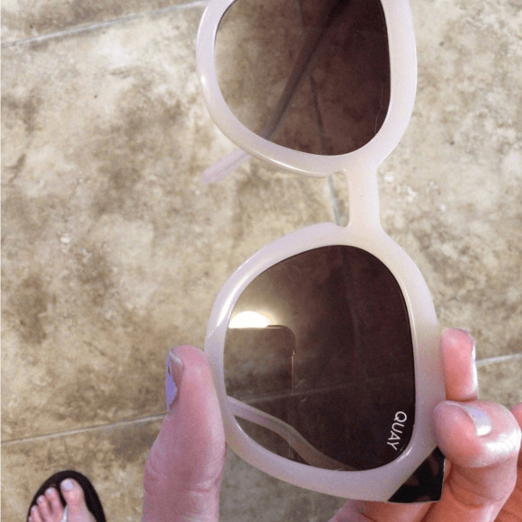 NEW! Rare Quay Noosa pale pink and brown sunglasses main image 7
